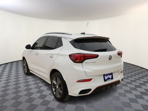 Used 2022 Buick Encore GX Select w/ Sport Touring Package FWD image 3