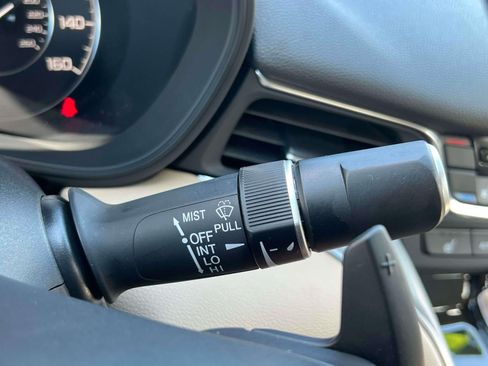 Used 2021 Acura TLX FWD image 9