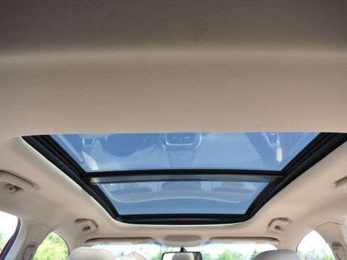 Used 2016 Lincoln MKX Reserve w/ Technology Package FWD image 38
