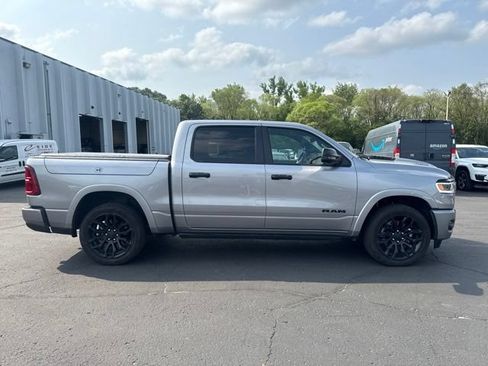 Used 2025 RAM 1500 Limited AWD/4WD image 12