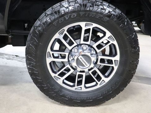 Used 2023 Ford F250 Lariat AWD/4WD image 35