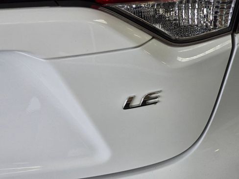 Used 2023 Toyota Corolla LE FWD image 14