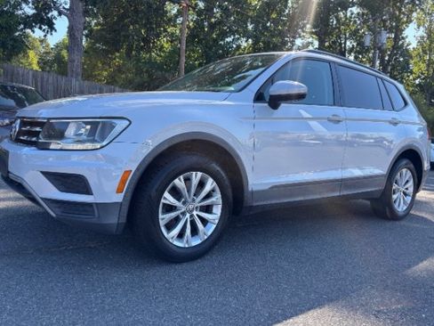 Used 2018 Volkswagen Tiguan S FWD image 1