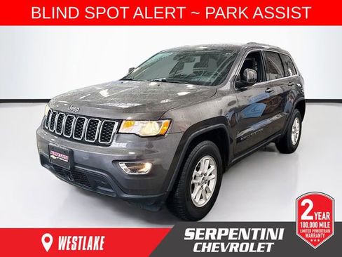 Used 2020 Jeep Grand Cherokee Laredo image 1