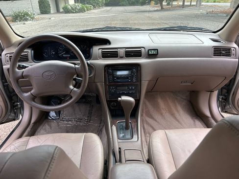 Used 2000 Toyota Camry XLE FWD image 35