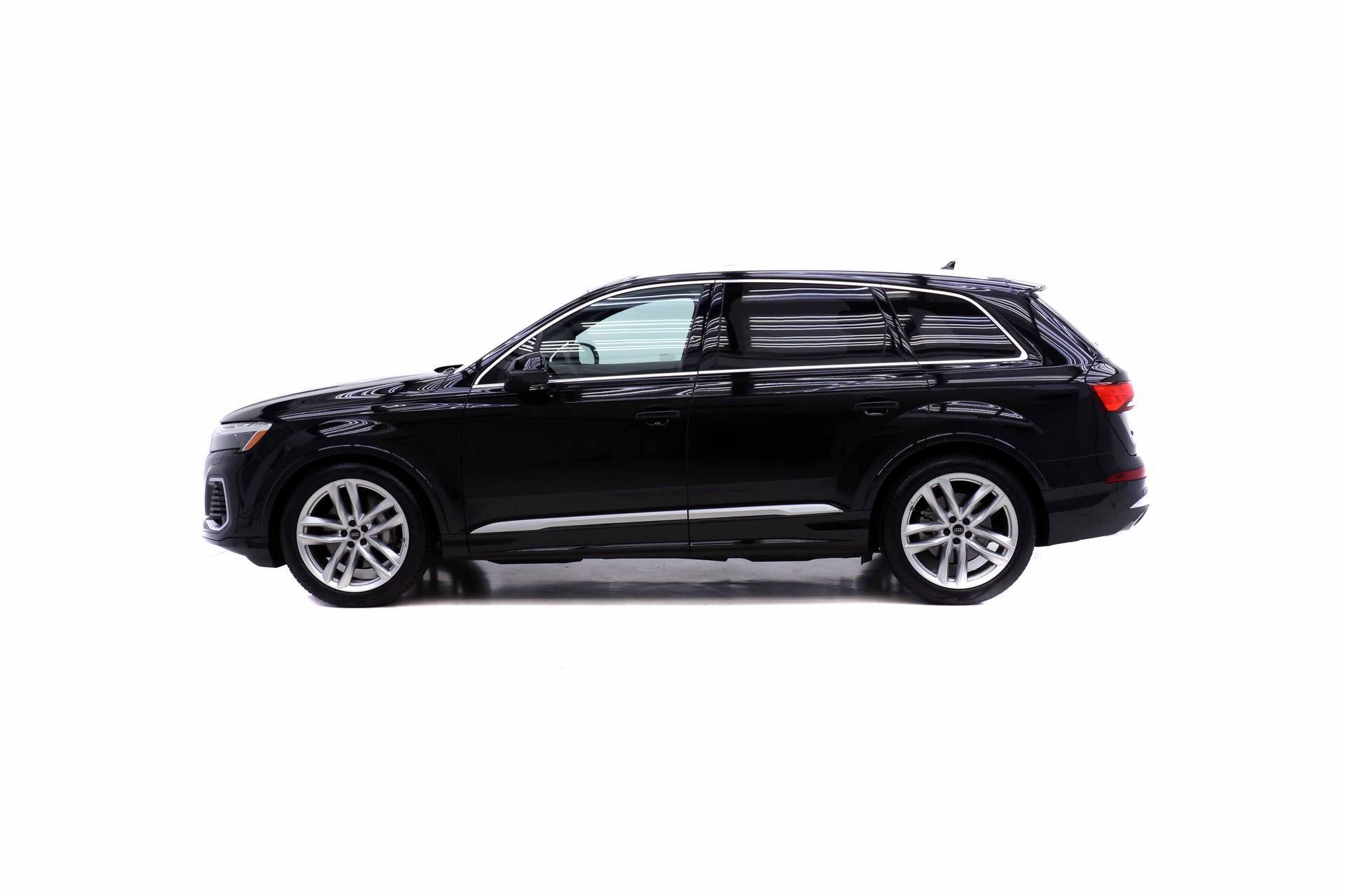 Certified 2025 Audi Q7 3.0T Premium Plus w/ Premium Plus Package AWD/4WD image 3