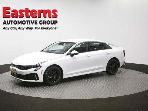 Used 2025 Kia K5 LXS FWD image 56