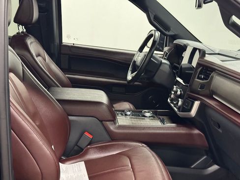 Used 2024 Ford Expedition Max Limited image 14