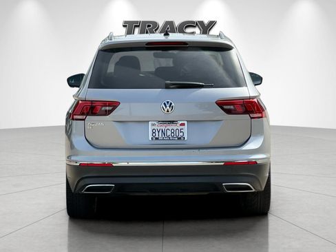 Used 2021 Volkswagen Tiguan SE FWD image 5