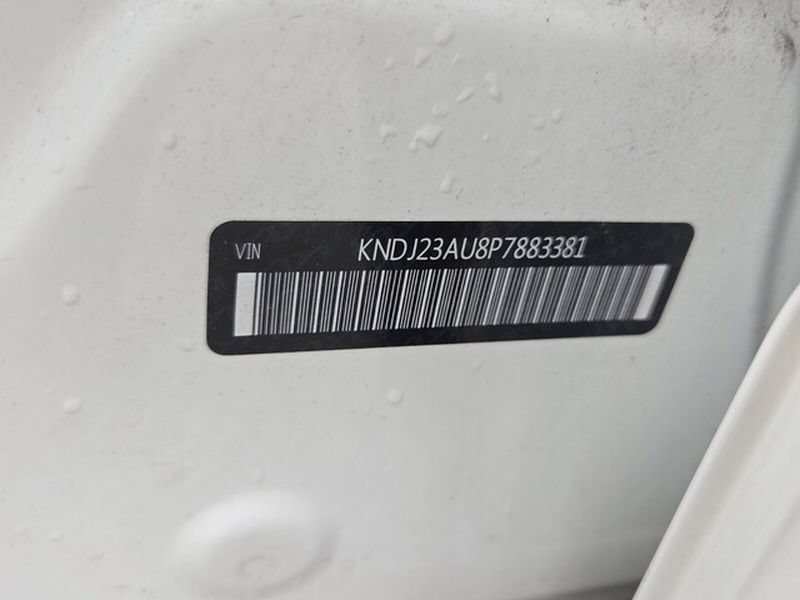 Used 2023 Kia Soul LX w/ Option Group 015 FWD image 16