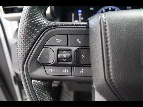 Used 2024 Toyota Tacoma SR AWD/4WD image 27