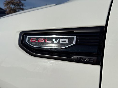 Certified 2023 GMC Sierra 1500 AT4X image 11