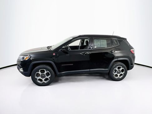 Used 2022 Jeep Compass Trailhawk AWD/4WD image 8