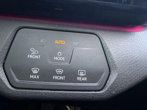 Used 2023 Volkswagen ID.4 Pro S image 25