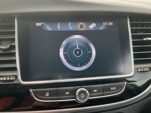 Used 2020 Buick Encore Preferred FWD image 32