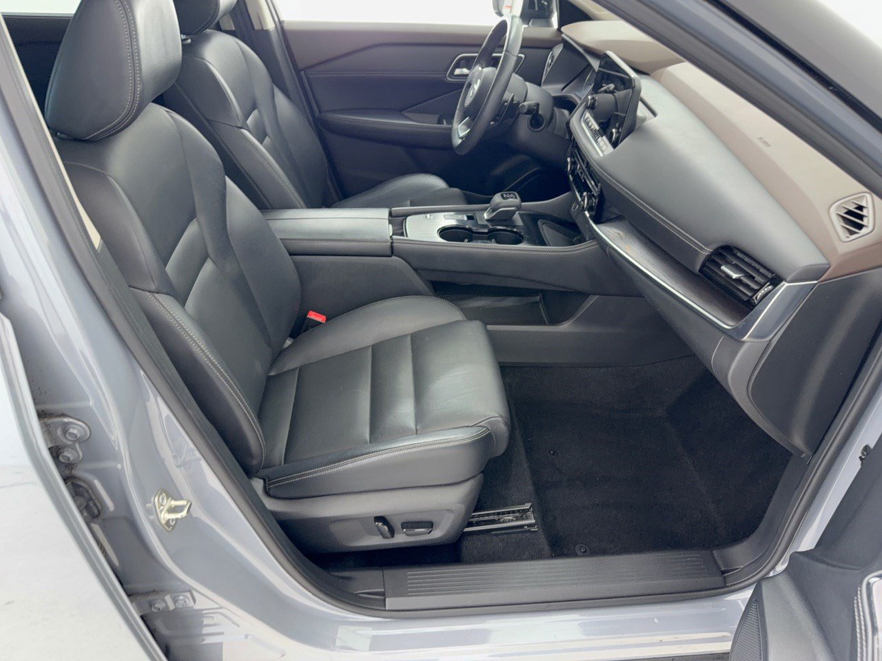 Used 2021 Nissan Rogue SL w/ Premium Package FWD image 30