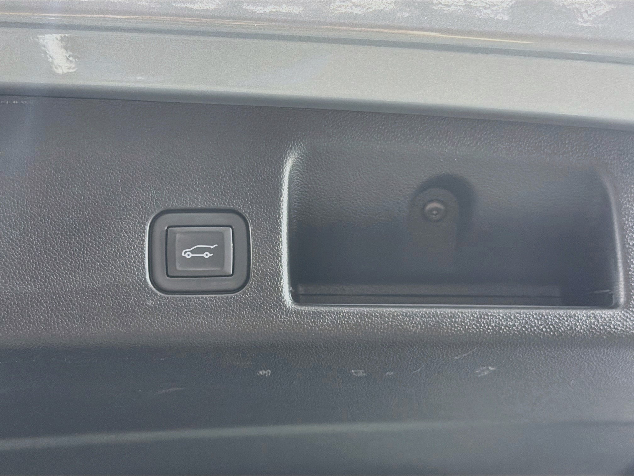 Used 2024 Chevrolet Equinox EV RS FWD image 30