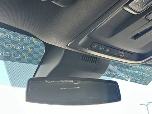 Used 2025 GMC Yukon XL Elevation AWD/4WD image 28