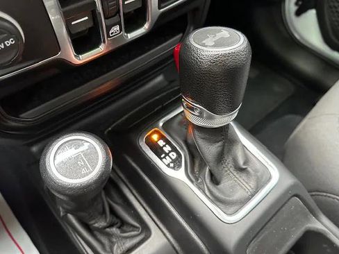 Certified 2022 Jeep Wrangler Unlimited Sport image 21