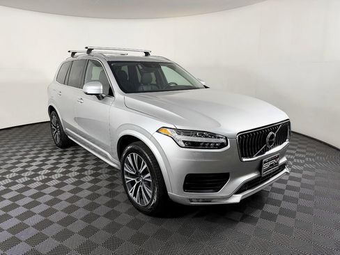 Used 2020 Volvo XC90 T6 Momentum w/ Protection Package Premier image 6