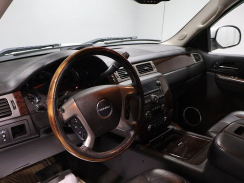 Used 2009 GMC Sierra 1500 Denali image 16