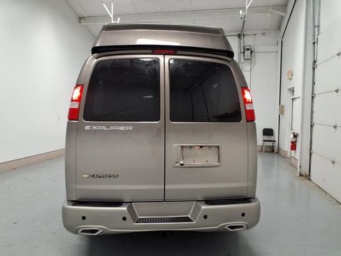 Used 2024 Chevrolet Express 2500 Extended w/ Driver Convenience Package RWD image 4