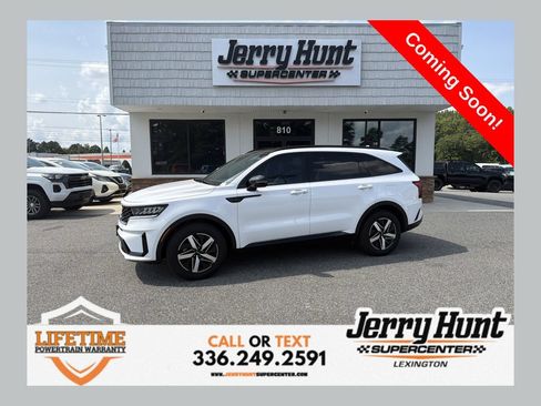 Used 2023 Kia Sorento EX w/ Panoramic Sunroof Package FWD image 1