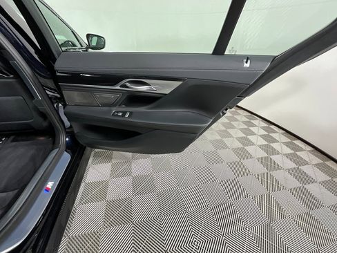 Used 2019 BMW 750i 750i image 23