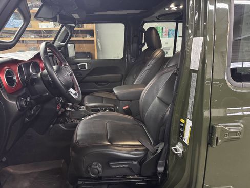 Used 2023 Jeep Wrangler Unlimited Rubicon w/ Xtreme Recon 35" Tire Package image 8