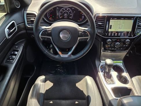 Certified 2019 Jeep Grand Cherokee Altitude RWD image 16