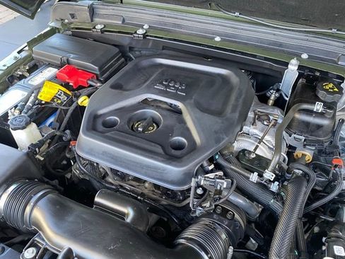 Used 2023 Jeep Wrangler Altitude image 13