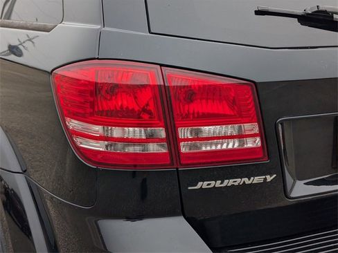 Used 2020 Dodge Journey SE w/ Blacktop Package image 21