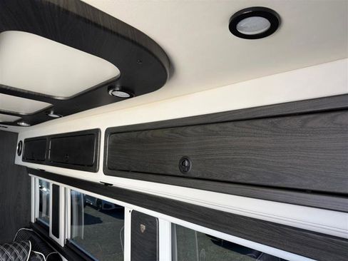 Used 2019 Mercedes-Benz Sprinter 170 image 34