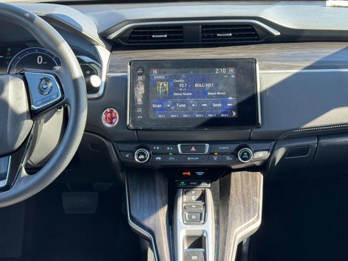 Certified 2021 Honda Clarity Plug-In Hybrid image 14