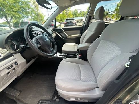 Used 2016 Subaru Forester 2.5i Premium w/ Popular Package #2 AWD/4WD image 13