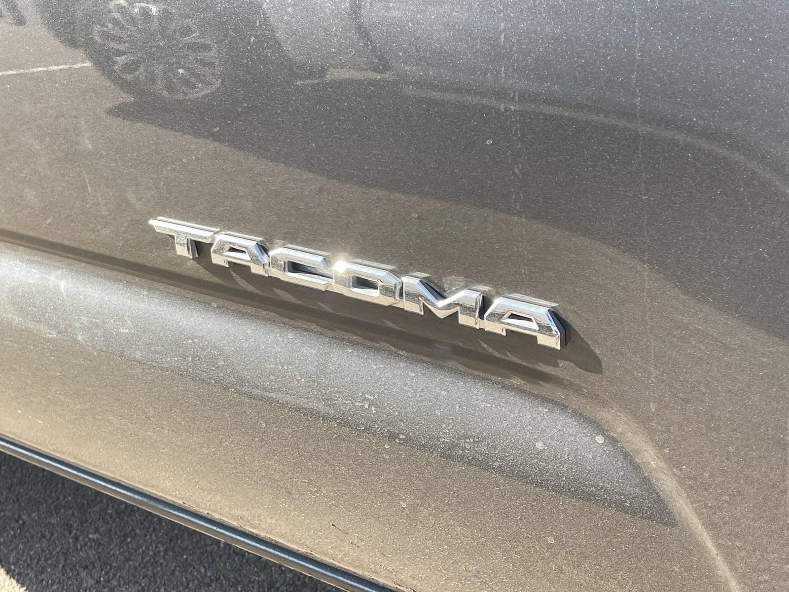 Used 2023 Toyota Tacoma SR5 RWD image 4
