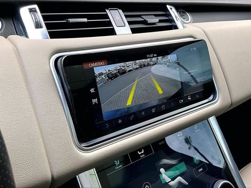 Used 2020 Land Rover Range Rover Sport HSE image 21