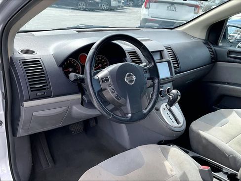Used 2009 Nissan Sentra 2.0 S FE+ w/ Convenience Plus Pkg FWD image 2