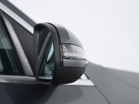 Used 2018 Mercedes-Benz GLC 300 4MATIC image 10