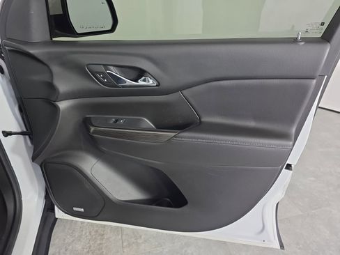 Used 2018 GMC Acadia SLT image 39