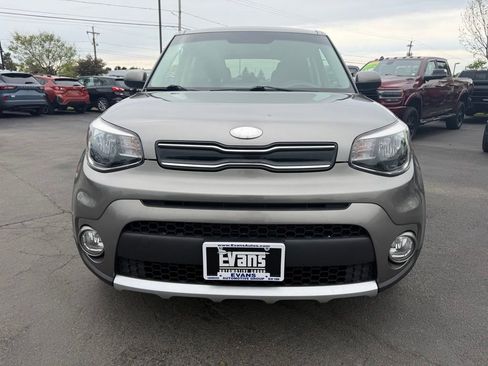 Used 2017 Kia Soul + FWD image 5