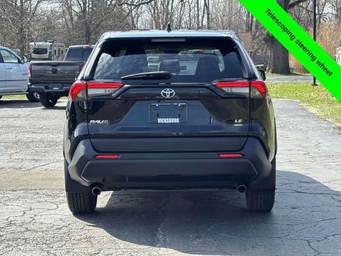 Used 2022 Toyota RAV4 LE AWD/4WD image 30