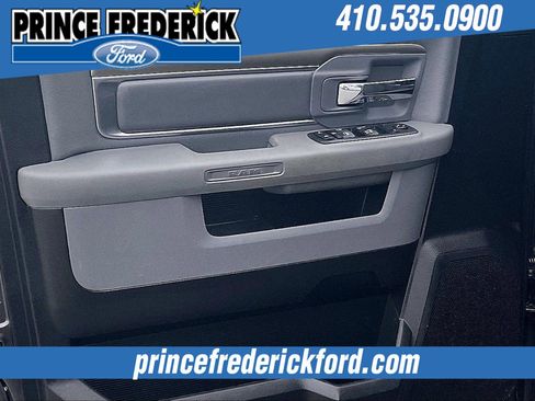 Used 2020 RAM 1500 Classic SLT image 21