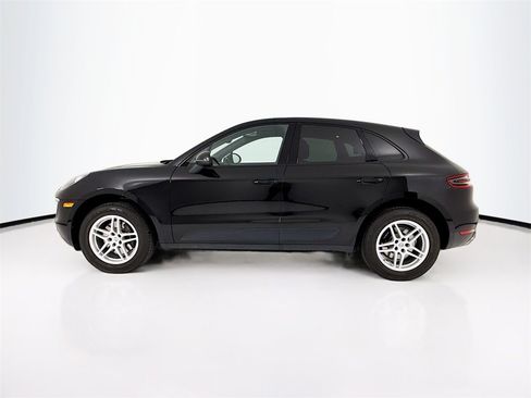 Used 2017 Porsche Macan image 2