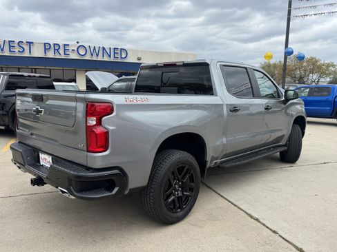 Used 2025 Chevrolet Silverado 1500 LT Trail Boss w/ Convenience Package II AWD/4WD image 7