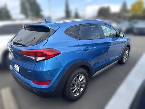 Used 2017 Hyundai Tucson SE Plus AWD/4WD image 9