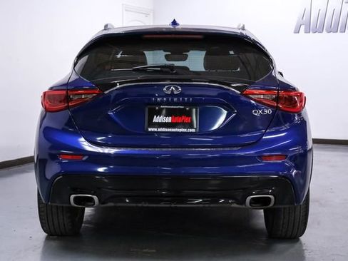 Used 2018 INFINITI QX30 Premium w/ Cargo Package image 11