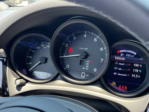 Certified 2026 Porsche Macan AWD/4WD image 27