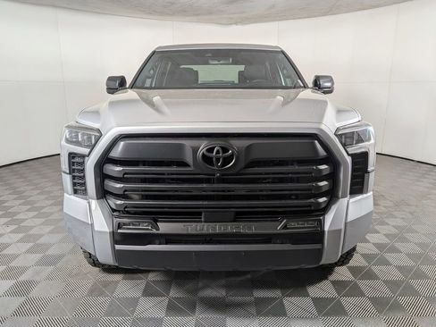 Used 2025 Toyota Tundra Limited image 2