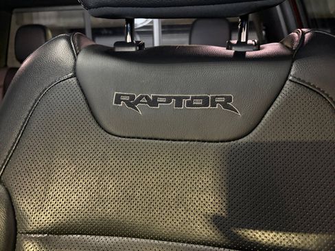 Used 2018 Ford F150 Raptor w/ Equipment Group 802A Luxury AWD/4WD image 34
